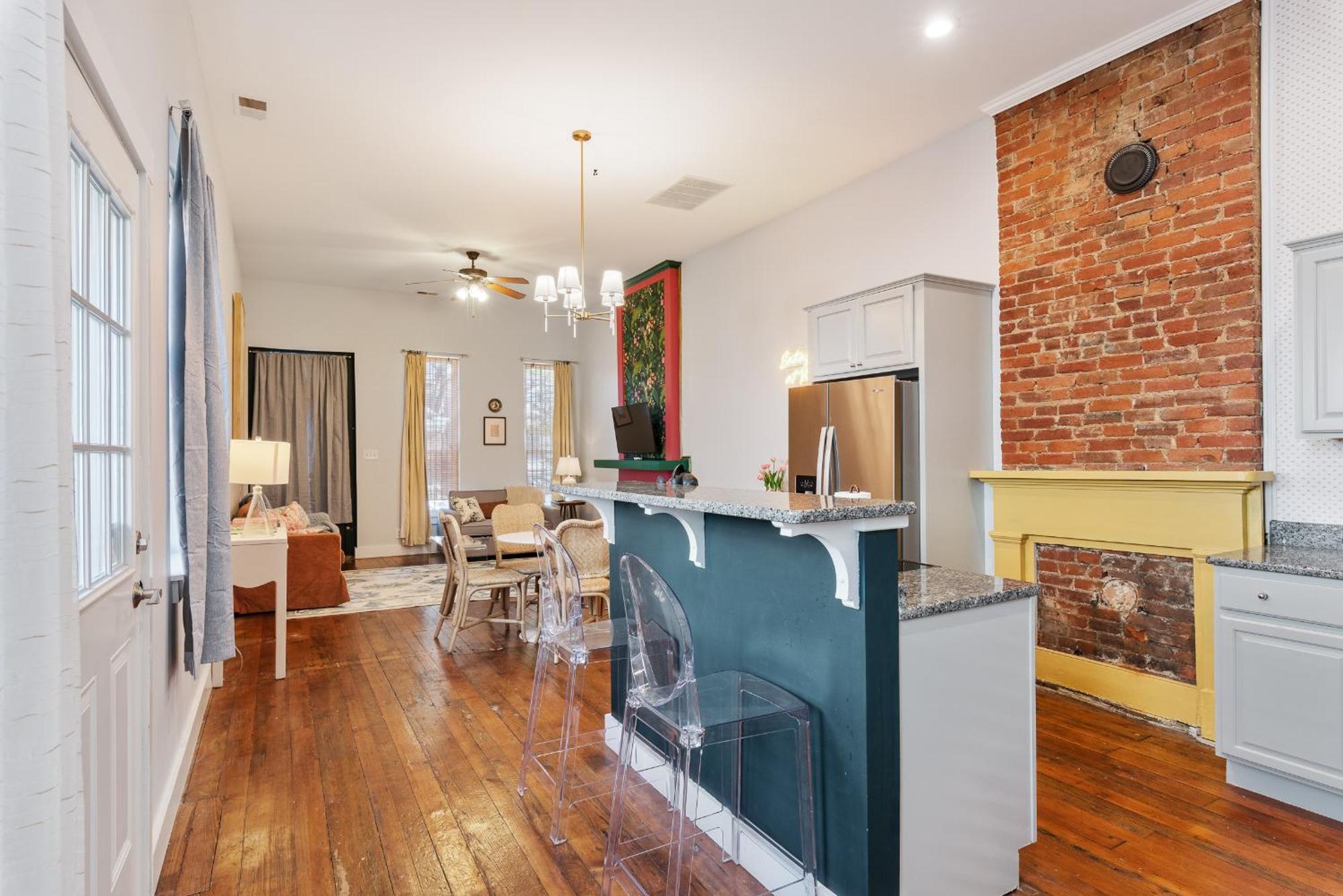 Grand Millennial Germantown 2 Bedroom Shotgun ルイスビル エクステリア 写真